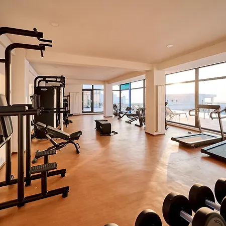 Lägenhet Tropicana - Infinity Pool & Năvodari