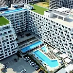 Northbay In Infinity Pool & * Navodari