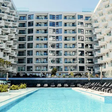 아파트 Northbay In Infinity Pool & *