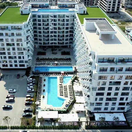 Northbay In Infinity Pool &