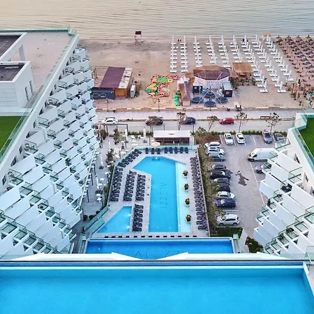 아파트 Northbay In Infinity Pool &