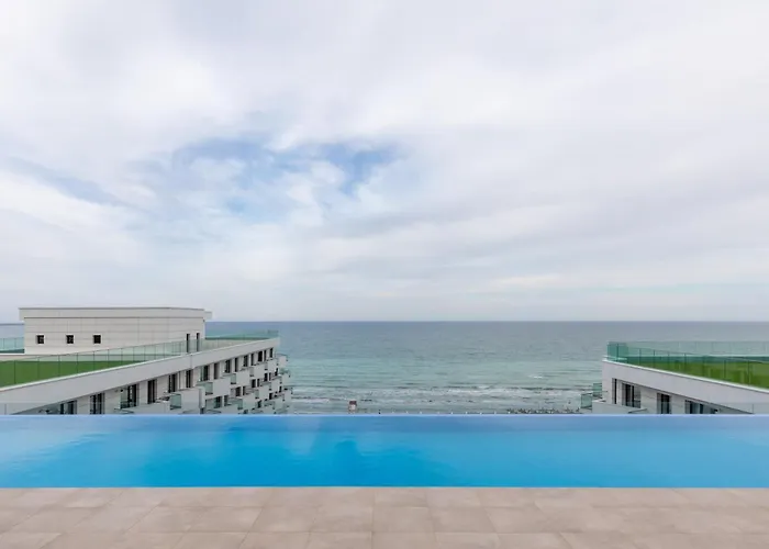 Northbay - Infinity Pool & * Năvodari