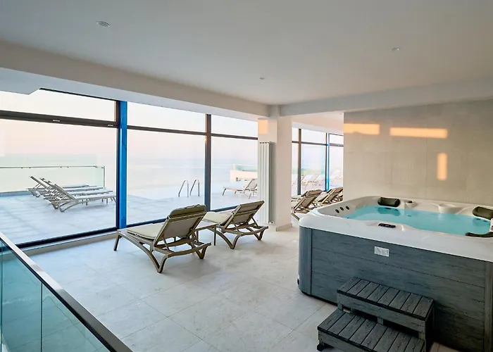 Northbay - Infinity Pool & Apartment Năvodari